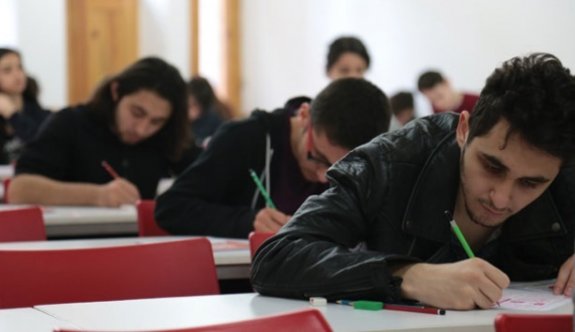 ÜNİVERSİTEYE SINAVSIZ GEÇİŞ Mİ GELİYOR