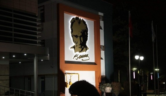 Odunpazarı'nın Atatürk rölyefi takdir topluyor