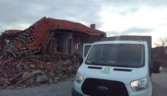 Tepebaşı'ndan deprem bölgesine yardım