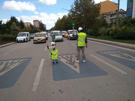 Miniklere trafik eğitimi verildi