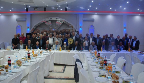 Demiryolunda 50 yıllık dostlar iftarda buluştu