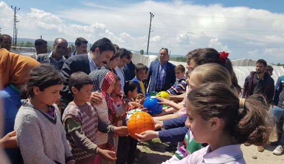 Kardeşlik köprüsüne bir örnek de Seyitgazi'den
