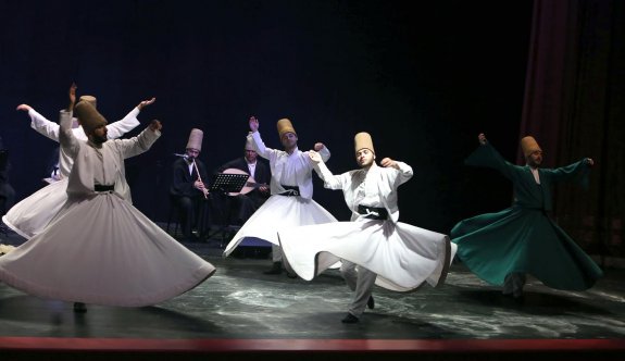 Semazenler Eskişehirlileri büyüledi