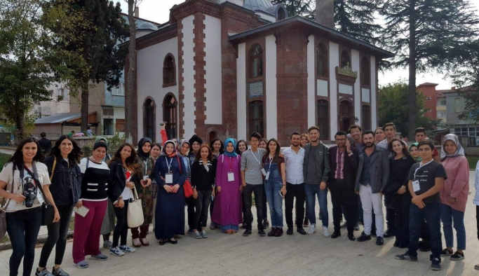 Gençdes Projesiyle gençler tarihi gezerek öğreniyor