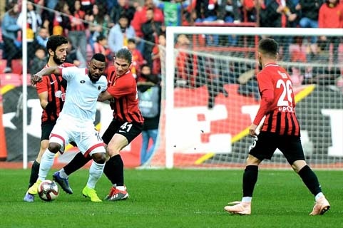 ESKİŞEHİRSPOR- GENÇLERBİRLİĞİ: 3-2