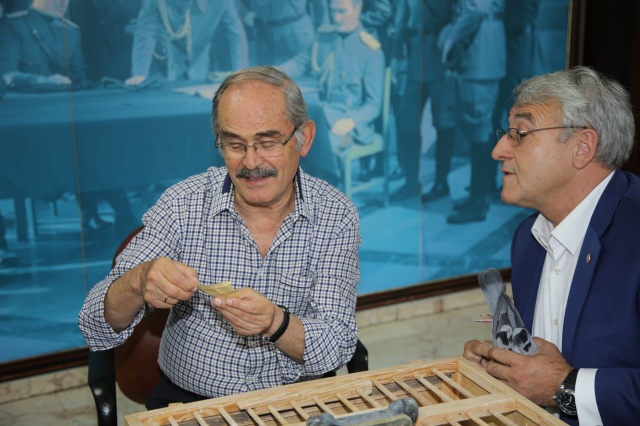 ÇATALCA BELEDİYE BAŞKANI’NDAN BÜYÜKERŞEN’E POSTA GÜVERCİNİYLE MESAJ