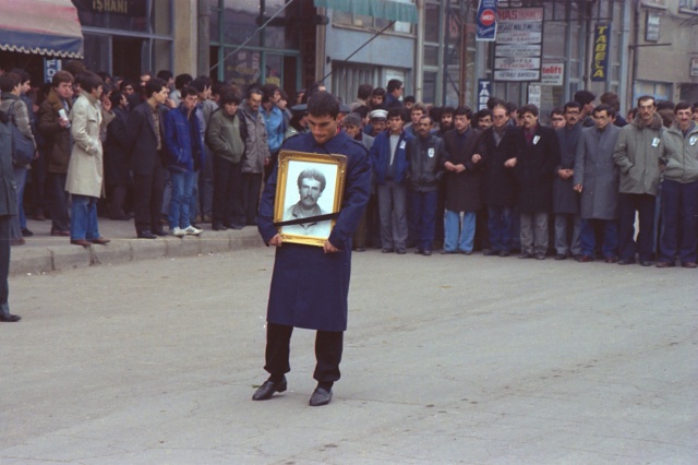 BİR YILDIZ KAYDI BU ŞEHİRDEN...