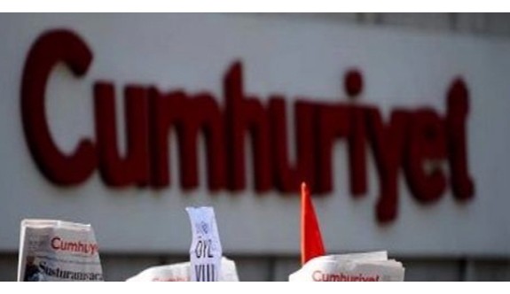 Cumhuriyet’e operasyon