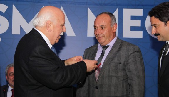 CHP’Lİ MECLİS ÜYESİ AK PARTİ’YE GEÇTİ