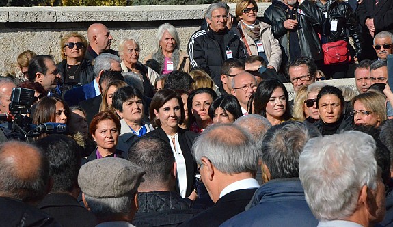 "ÇOCUKLARIMIZ İÇİN DÜNYAYI YERİNDEN OYNATIRIZ"