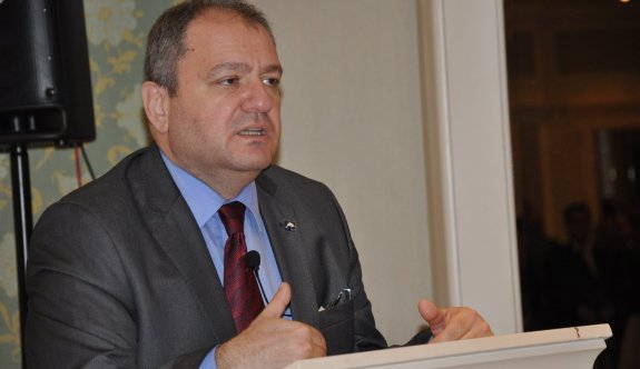 Cem Toker görevi bıraktı