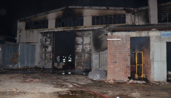 Fabrikada yangın maddi hasara neden oldu