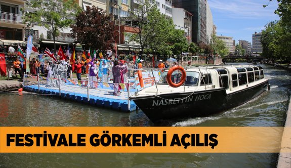 FESTİVALE GÖRKEMLİ AÇILIŞ