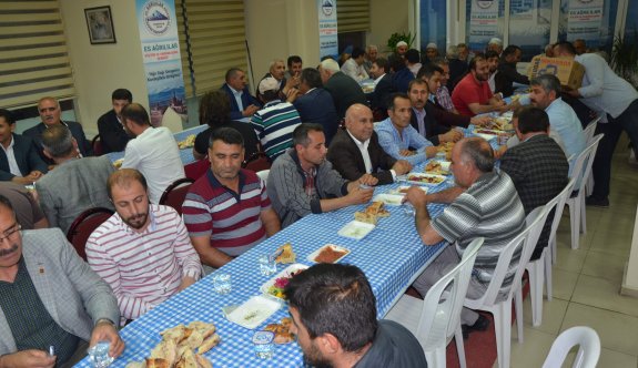 Es Ağrılılar iftarda bir araya geldi