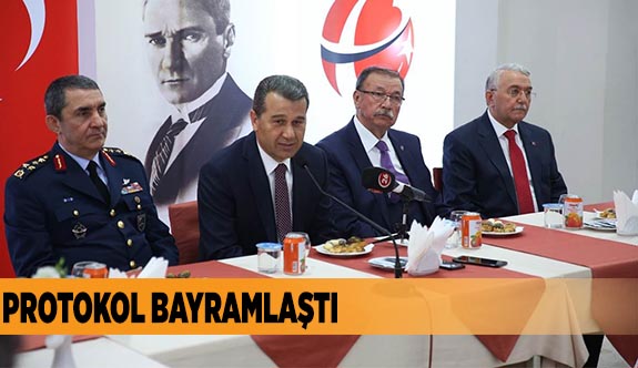 PROTOKOL BAYRAM NEDENİYLE BİR ARAYA GELDİ