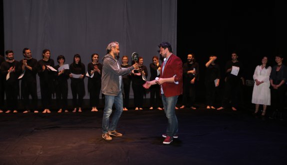 Şehir Tiyatroları Gençlik Sahnesi’nde sertifika töreni