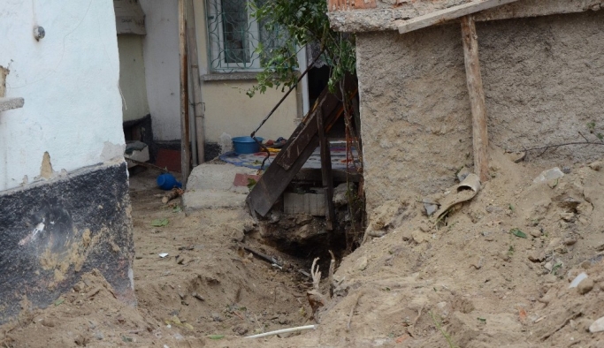 Eskişehir’ 11 yıldır kayıp olan şahsın cesedi ev bahçesinde bulundu