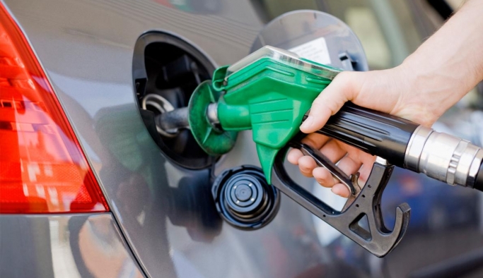 Benzine zam geliyor