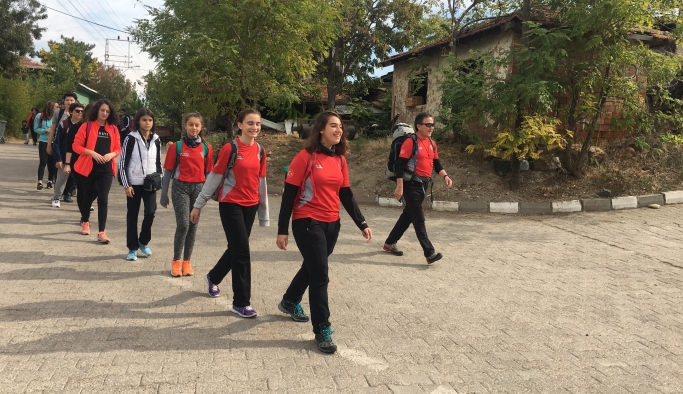 DAK'dan öğrencilerle 5 kilometrelik yürüyüş