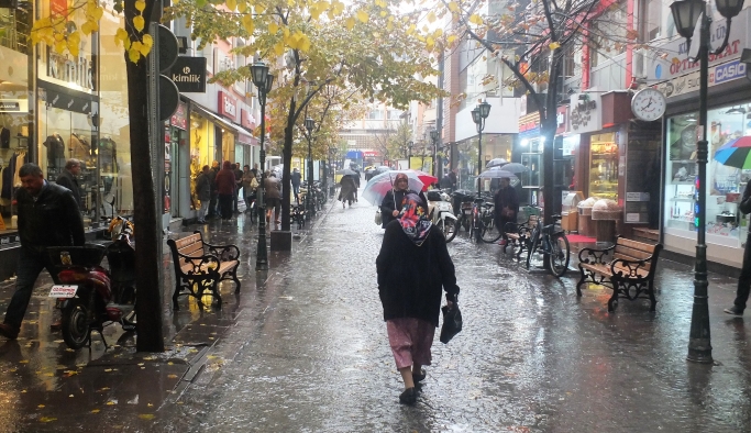 Eskişehir'de sağanak yağmur