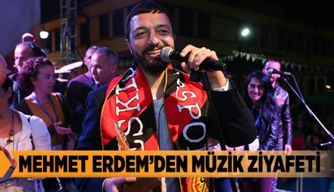 MEHMET ERDEM’DEN MÜZİK ZİYAFETİ