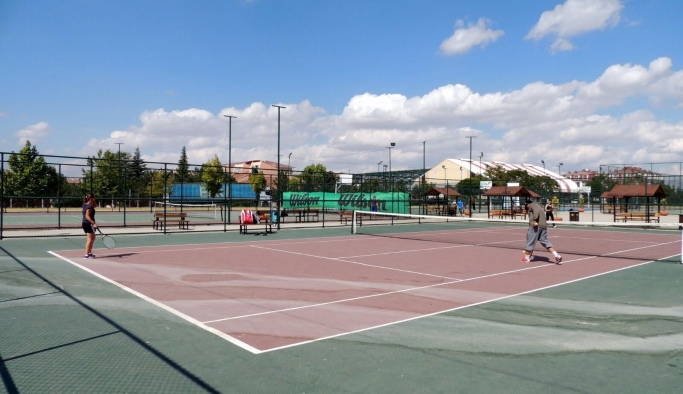 Tenis turnuvasında final heyecanı