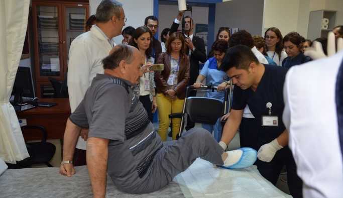 Türkiye’nin en büyük “Yara Bakım Kliniği”nde geniş kapsamlı yara bakım kursu