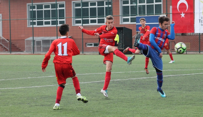 U14 - U15 Akademi Ligi'nde Eskişehirspor Kardemir Karabük’ü ağırladı