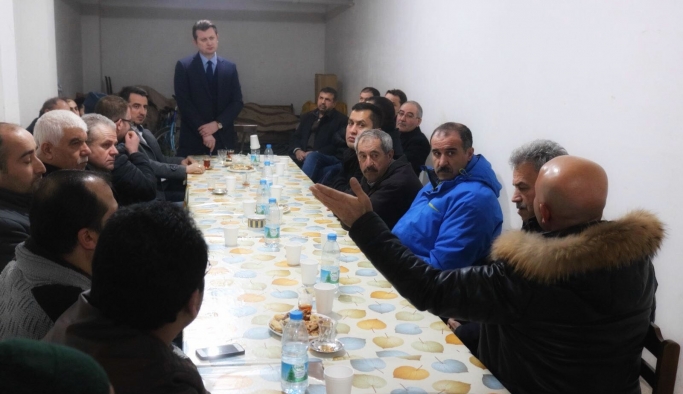 AK Parti Odunpazarı İlçe Başkanı Volkan Doğan site sakinleriyle bir araya geldi