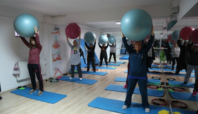 Step, aerobik ve pilates kayıtlarına yoğun ilgi