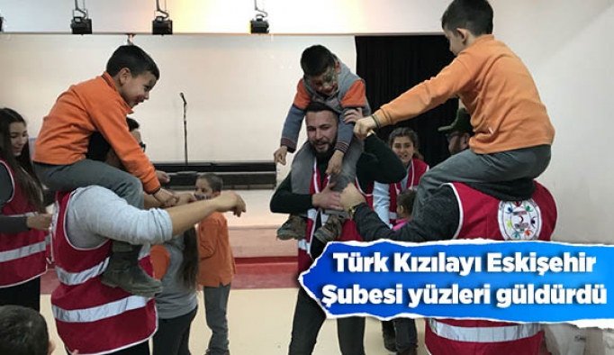 Türk Kızılayı Eskişehir Şubesi yüzleri güldürdü