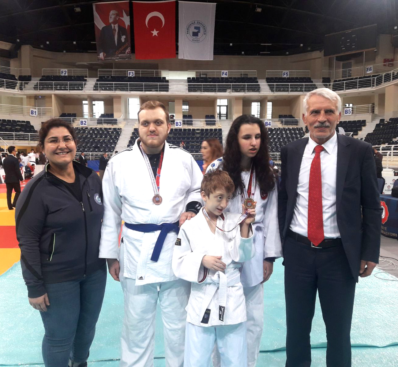 Büyükşehir sporcuları 'Engel' tanımıyor