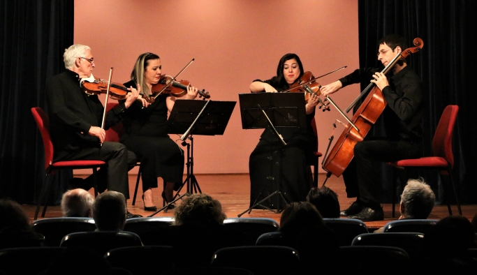 ODA MÜZİĞİNDE BOZOK QUARTET  DÖRTLÜSÜ SAHNE ALDI