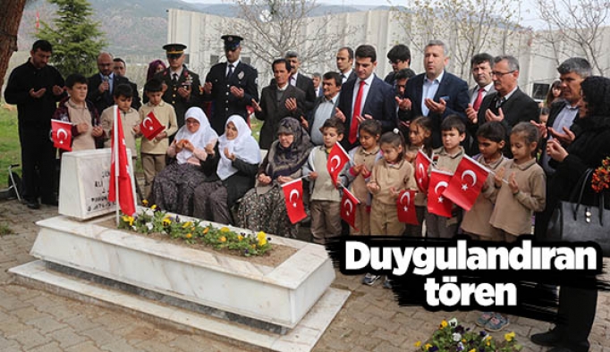 Duygulandıran tören