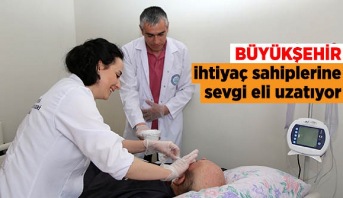 BÜYÜKŞEHİR  İHTİYAÇ SAHİPLERİNE   SEVGİ ELİ UZATIYOR