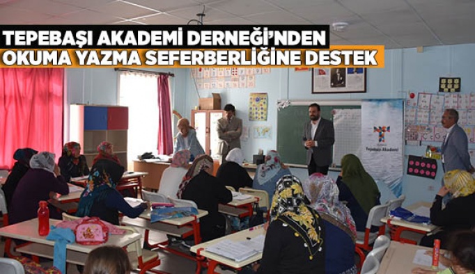 TEPEBAŞI AKADEMİ DERNEĞİ’NDEN OKUMA YAZMA SEFERBERLİNE DESTEK