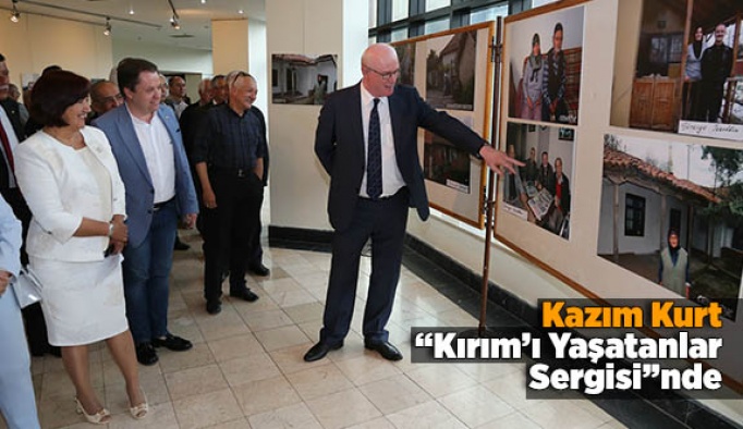 Kazım Kurt, “Kırım’ı Yaşatanlar Sergisi”nde