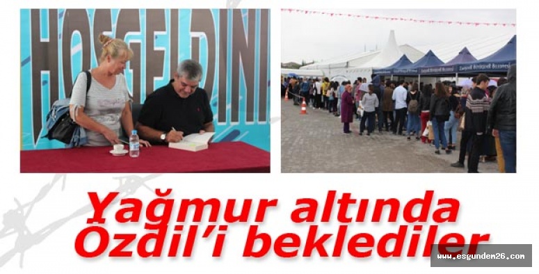 Yağmur altında Özdil'i beklediler