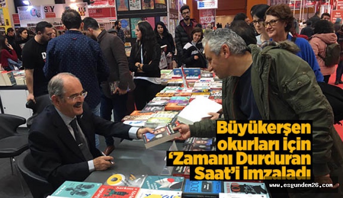 Büyükerşen’in imza gününe yoğun ilgi