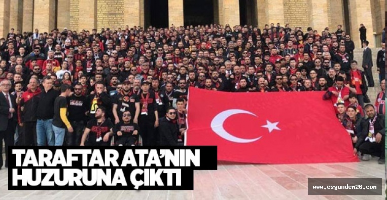 ESKİŞEHİRSPOR TARAFTARI ANITKABİR’İ ZİYARET ETTİ