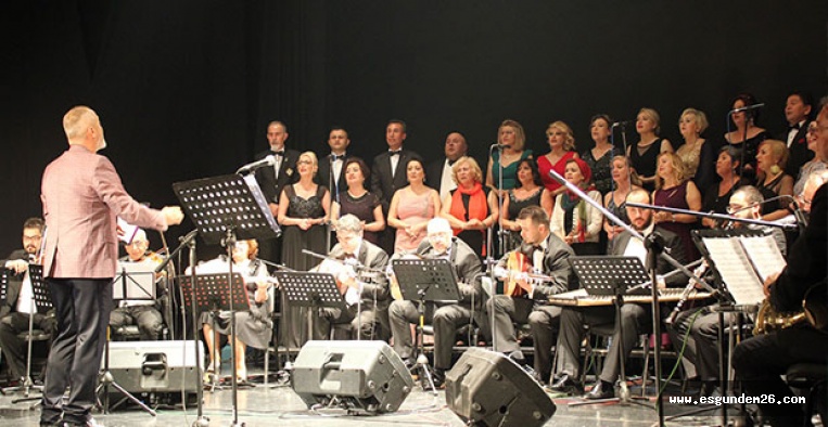 İMO'DAN BEĞENİ TOPLAYAN KONSER