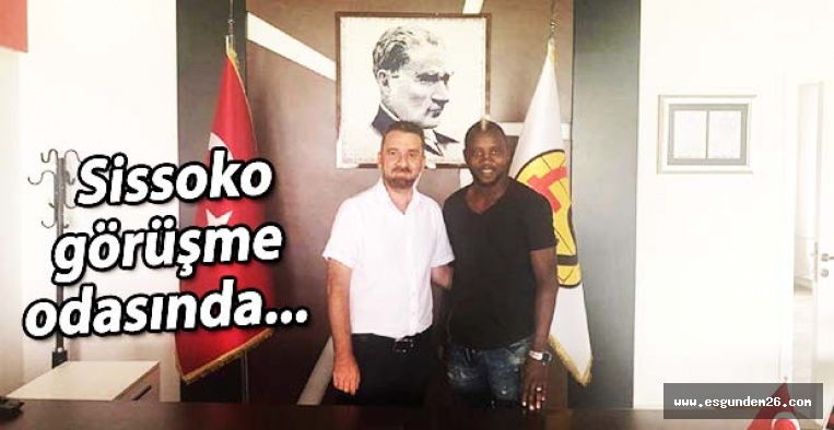 Sissoko görüşme odasında