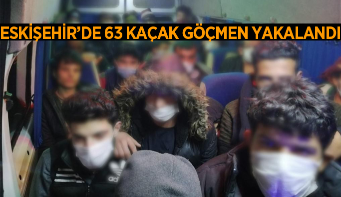 ŞÜPHELİ 4 ARAÇTAN 63 GÖÇMEN ÇIKTI