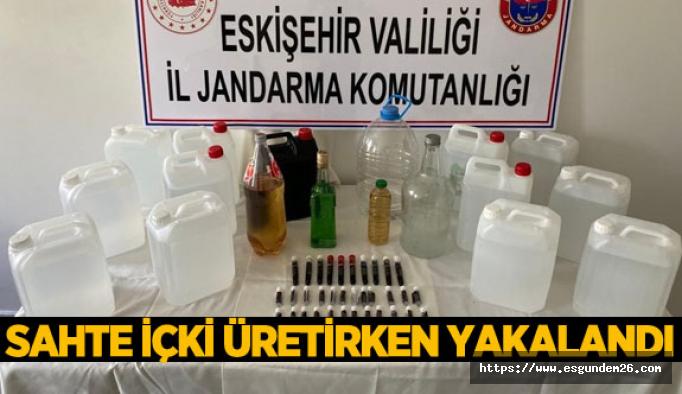 Tarımsal etil alkolle sahte içki yapan kişi yakalandı