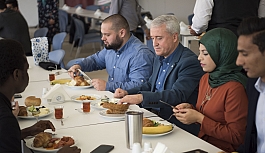 Rektör Gündoğan uluslararası öğrencilerle kahvaltıda buluştu