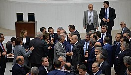 MECLİSTE SOYKIRIM GERGİNLİĞİ