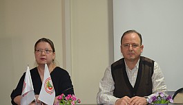 Sağlık sektörü  hekim olmayanların yönetiminde