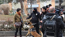 Akademisyenlere polisten TOMA'lı müdahale