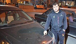 Bir gecede 15 araca zarar verdiler