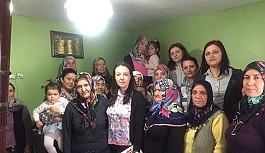 AK Kadınlar Erenköy'de Evet'i anlattı